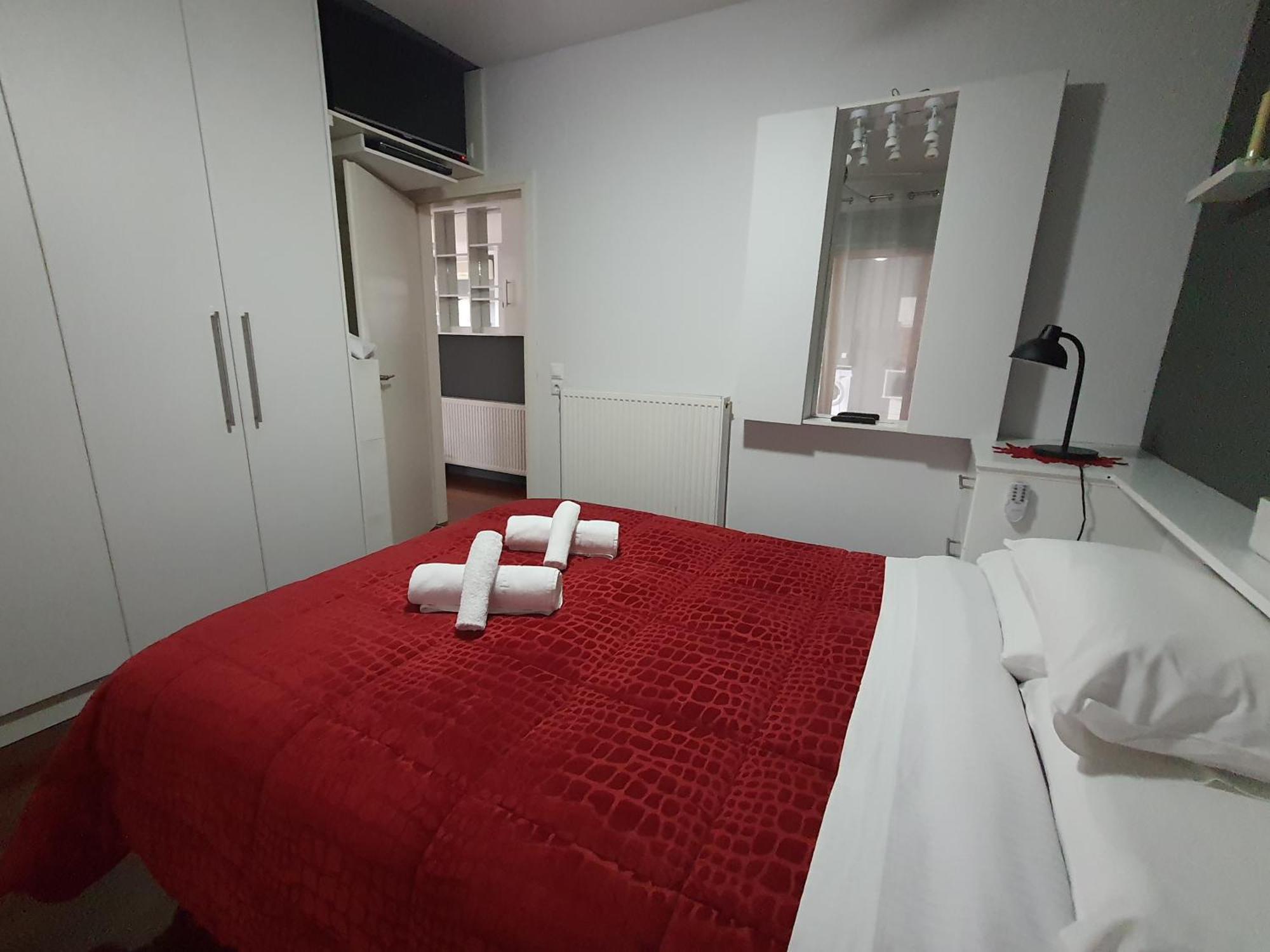 Cave For 2 Apartment อิโออันนินา ภายนอก รูปภาพ