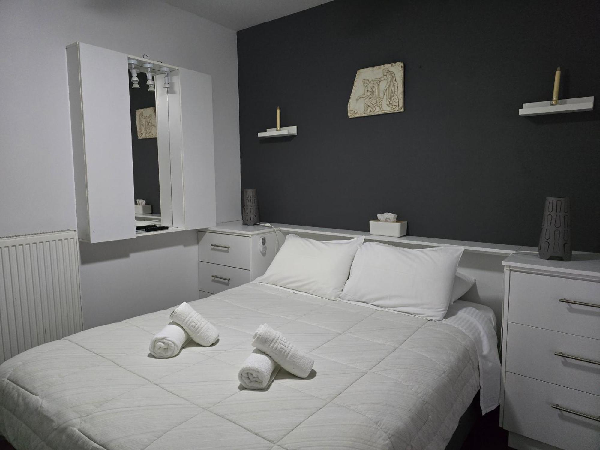 Cave For 2 Apartment อิโออันนินา ภายนอก รูปภาพ